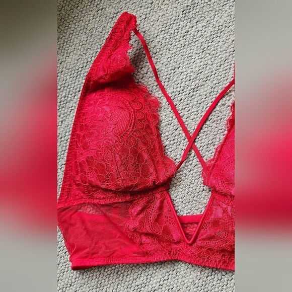 Red Lace Bralette - Picture 2 of 3